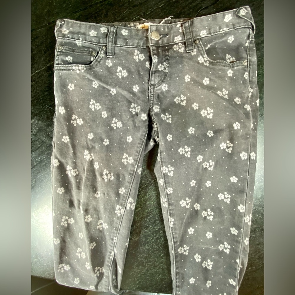Free People flower print mid-rise skinny jeans msrp 68